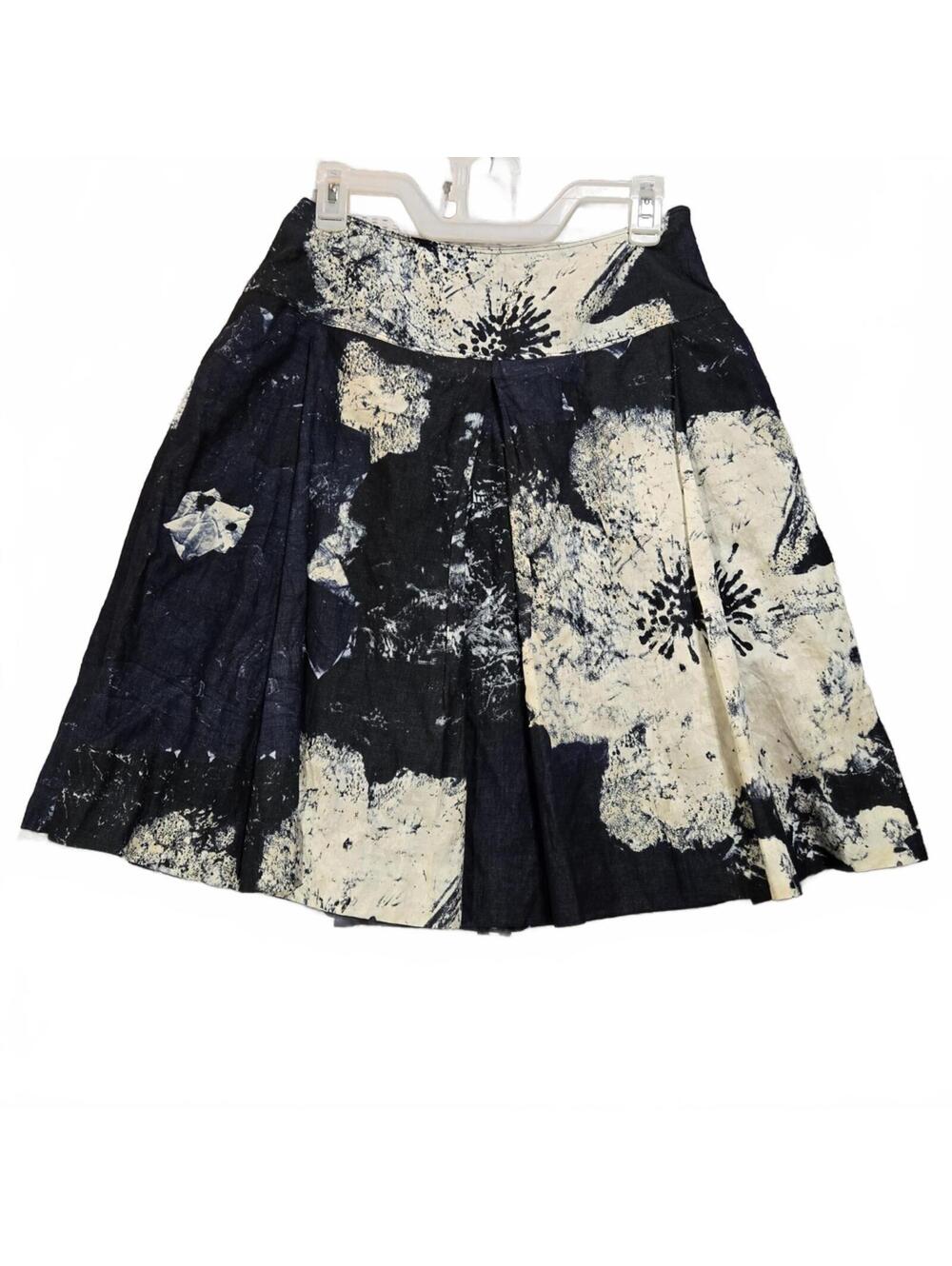 Carlisle Navy White Floral Pleated Skirt 4 Metallic Art To Wear Coastal Preppy